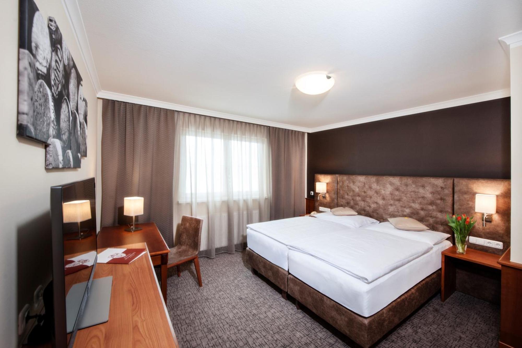 Hotel Weinberg Gmbh Preising Exterior photo